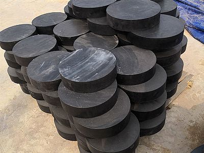 弋阳县板式橡胶支座由若干层橡胶片与薄钢板经加压硫化